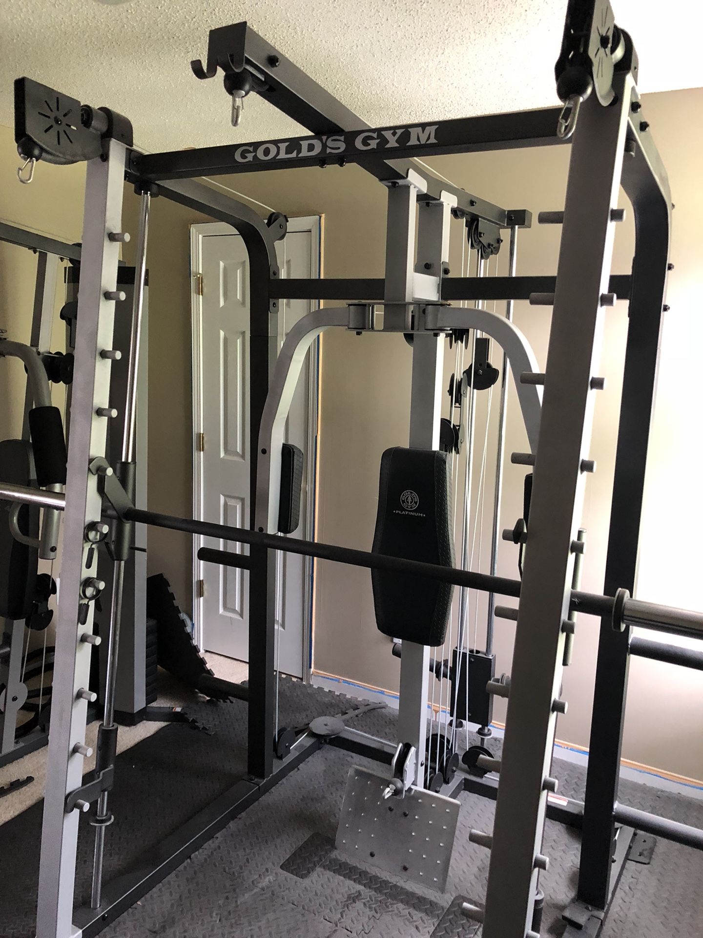 Like New Gold's Gym Platinum Home Gym Includes Smith Machine Bench & Rack