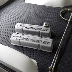 VALVE COVERS