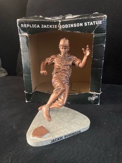 Jackie Robinson replica statue