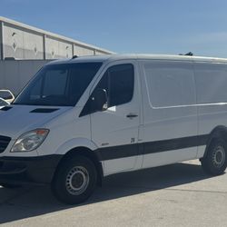 2012 Mercedes-Benz Sprinter Van
