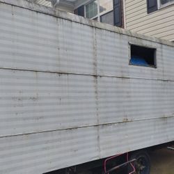 16x8 Camper