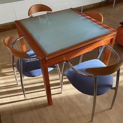 Table  (sliding/folding) &  4 Chairs