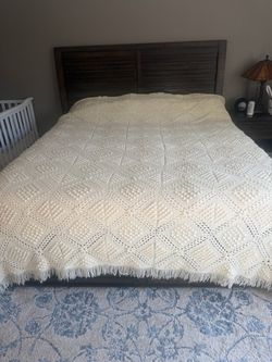 Cream Crochet Knit Bedspread with Fringe