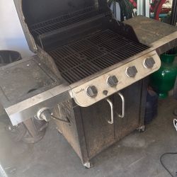 4 Burner Gas BBQ