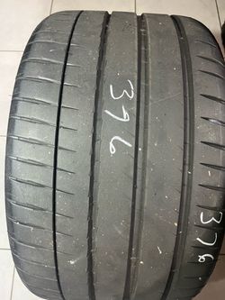 305/30/20. Michelin pilot sport tire one used tire