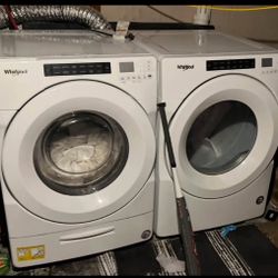 Washing Machine & Dryer Set