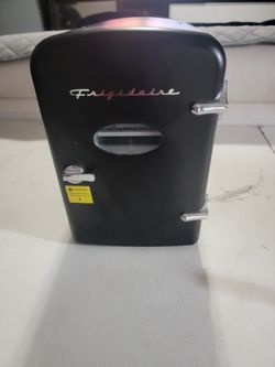 Mini Fridge-6 Can