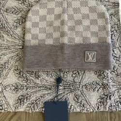 Lv Beanie