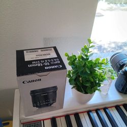 Canon EFS 10-18mm Lens