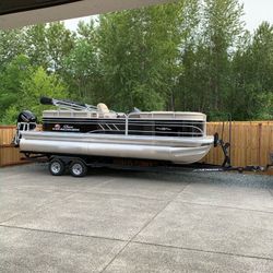2021 SunTracker 22DLX
