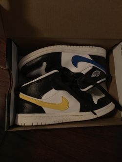 Boy Jordan’s size 10