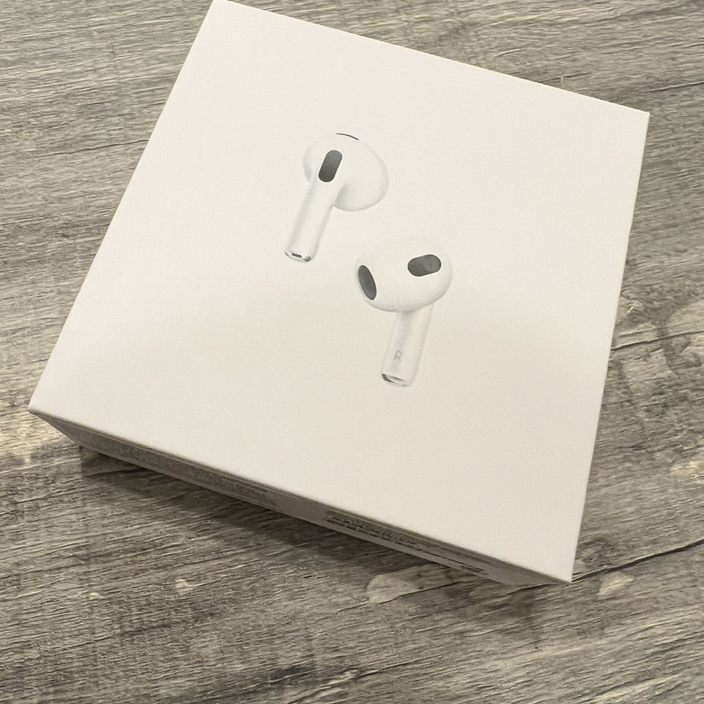 Apple AirPods 3rd Generation with Charging Case 