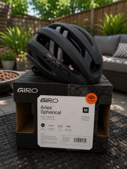 Giro ARIES Spherical Cycling Helmet medium