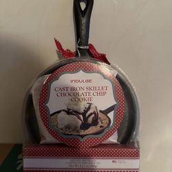 Indulge Cast Iron Skillet Chocolate Chip Cookie  Brand New