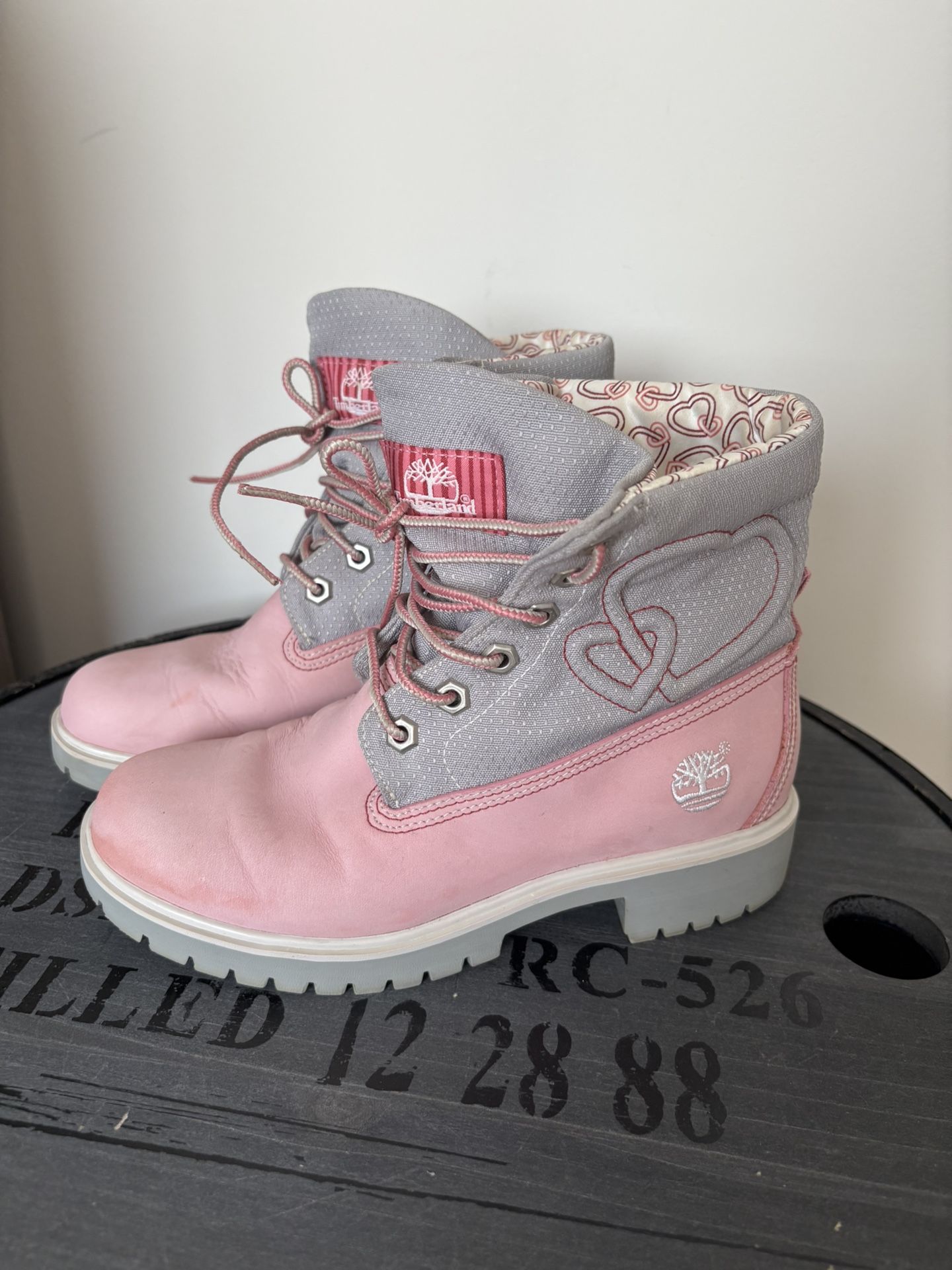 RARE Pink Heart Rolltop Timberlands boots