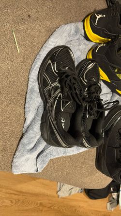 Asic Sneakers