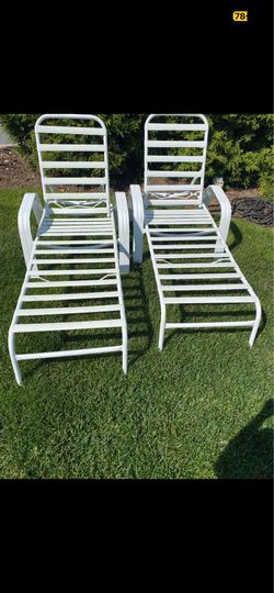 Lounge chairs $30 each
