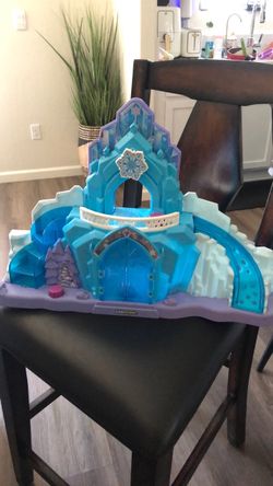 Little people Frozen castle