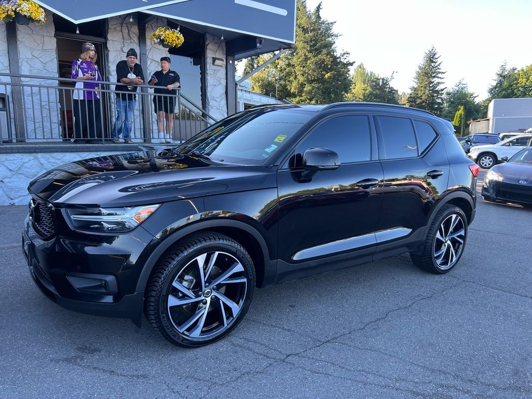 2020 Volvo XC40