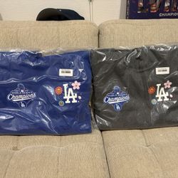 Dodgers Murakami Champion Hoodie - Large 