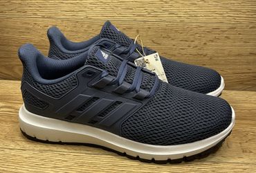 Size 9.5 - adidas Ultimashow Blue