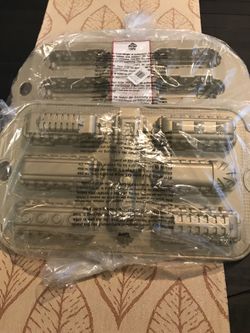 Williams Sonoma Train Cakelet Pan (brand new)