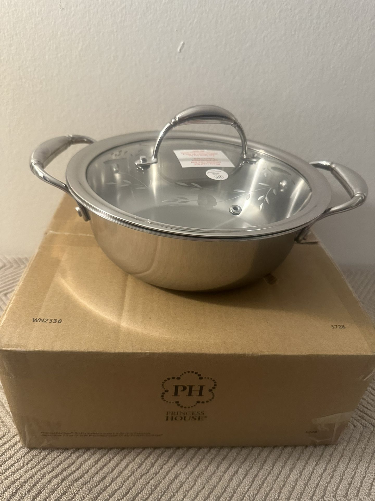 Princess House Cacerola De 2.5QTS Triply / 2.5QTS Triply Casserole