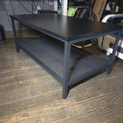 Modern Black Coffee Table with Lower Shelf – Excellent Condition