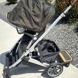 UPPAbaby Cruz V2 With Piggyback ride-along Board Included