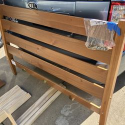 Free Queen Bed Frame Real Wood…