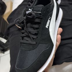 Puma St Miler “ Black-White” …New!!!