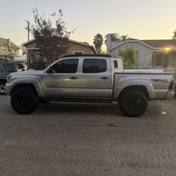 Toyota Tacoma 