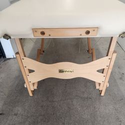 Earthlite Massage Table 