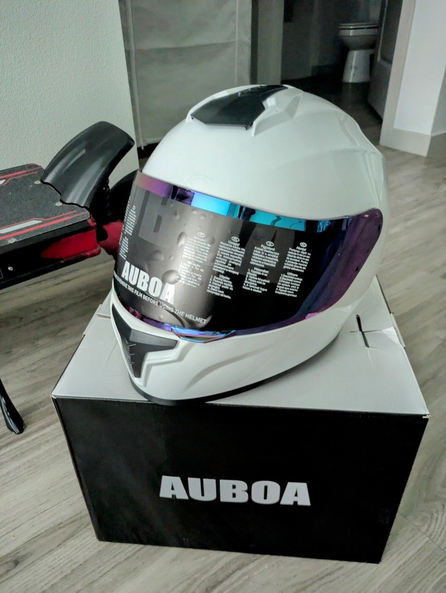 AUBOA motorcycle helmet DOT approved