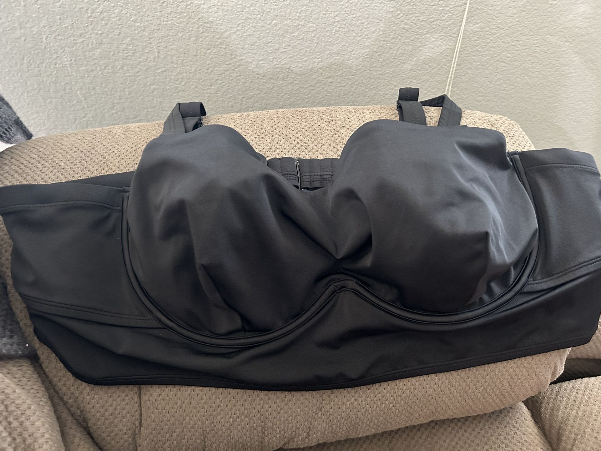 Torrid underwired bandeau bikini unlined top size 4 D/DD