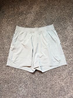 Lululemon: Shorts Medium