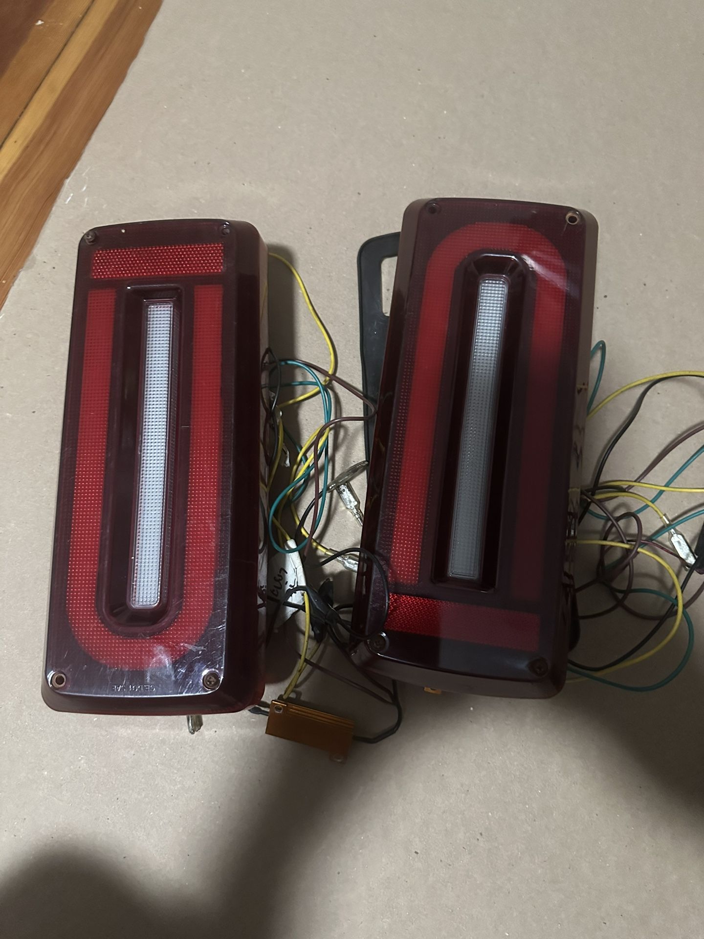 Tail Light Mercedes. G500.