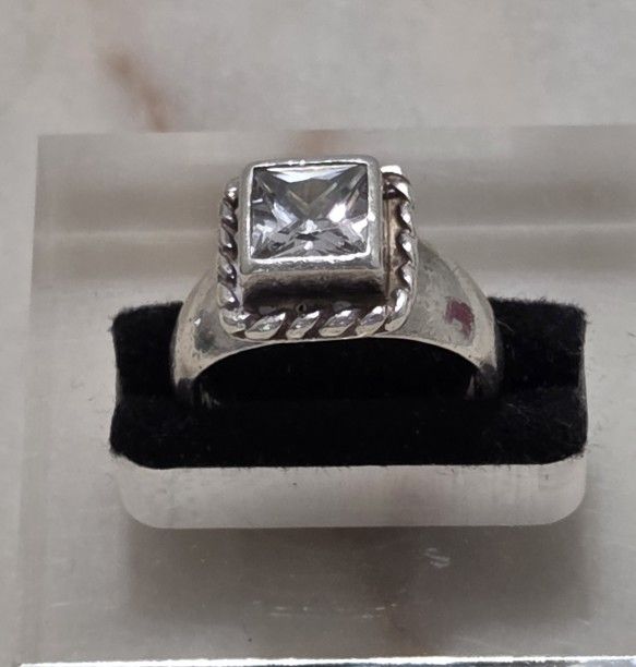 Silpada  CZ. Elizabeth 925  Ring  Size  6.75-7