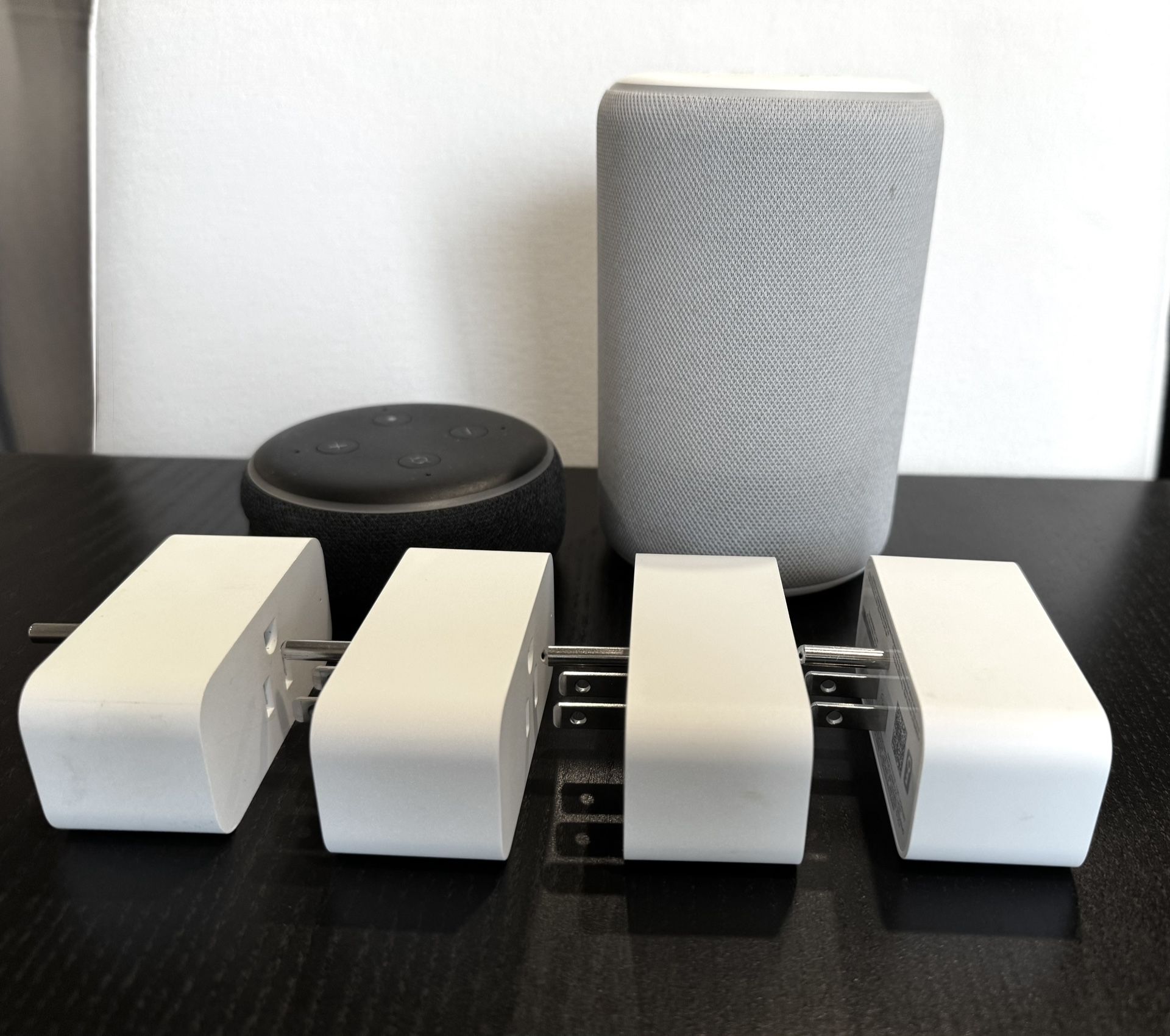Amazon Echo Bundle - Echo, Echo Dot, 4 Plugs