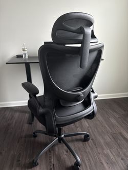 Nice Chair! Barely Used!