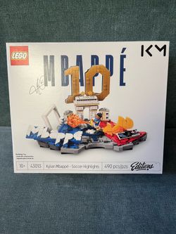 Lego Editions Kylian Mbappe Soccer Highlights set