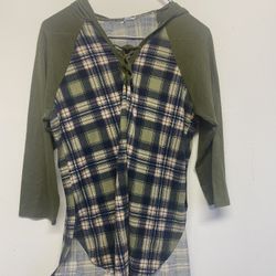 “Just Be Brand” womens plaid shirt W/ hoodie soft Cotten size M  