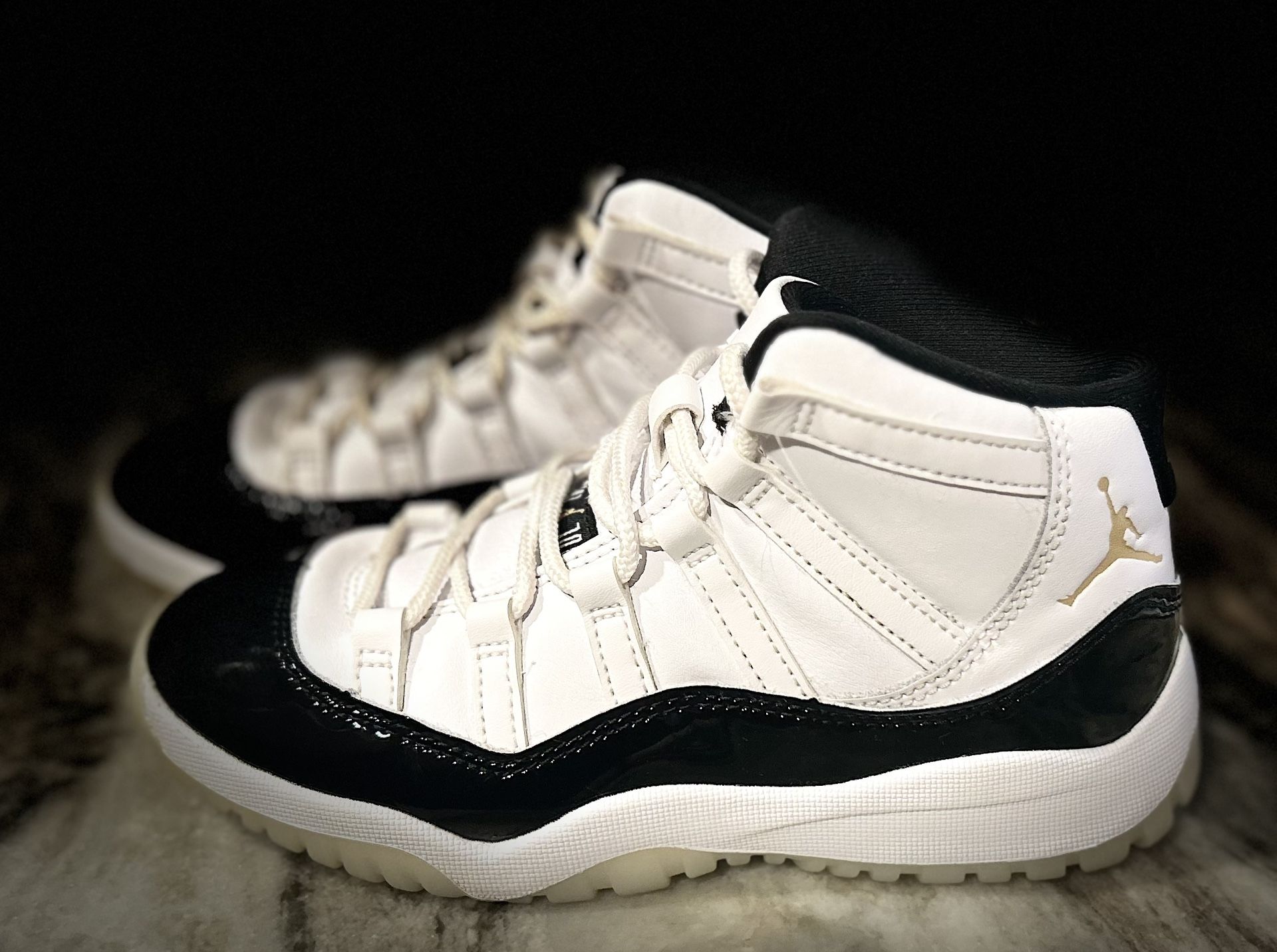 Jordan 11 Retro "DMP Gratitude" White/Metallic Gold-Black