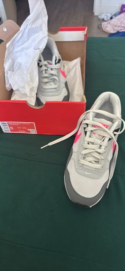 NIKE AIRMAX BRAND NEW IN BOX (Never worn)