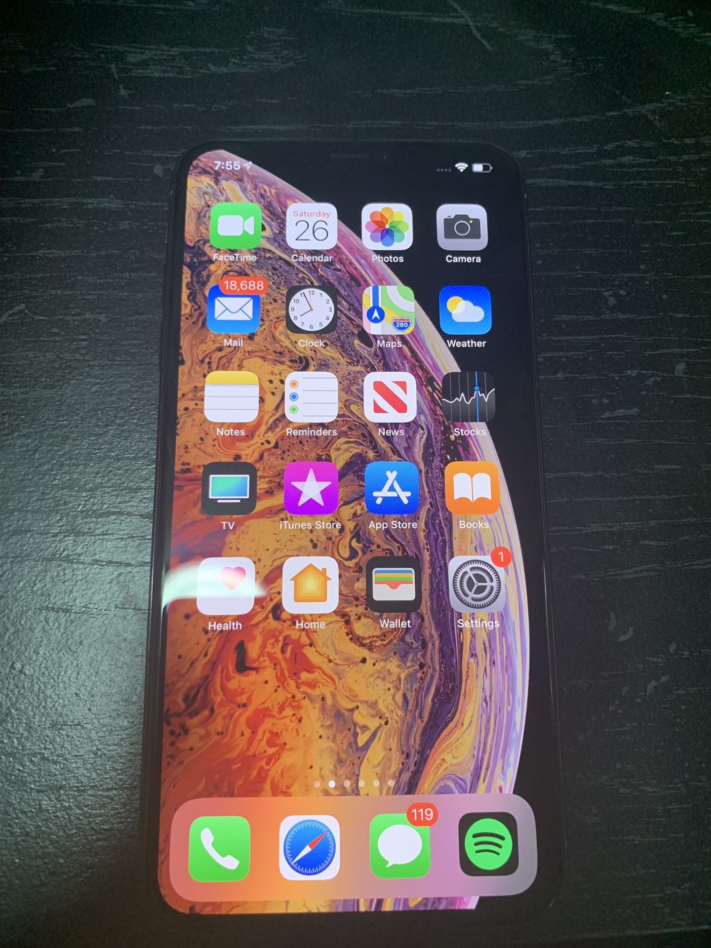 iPhone XS Max 64 GB T-mobile comes with box
