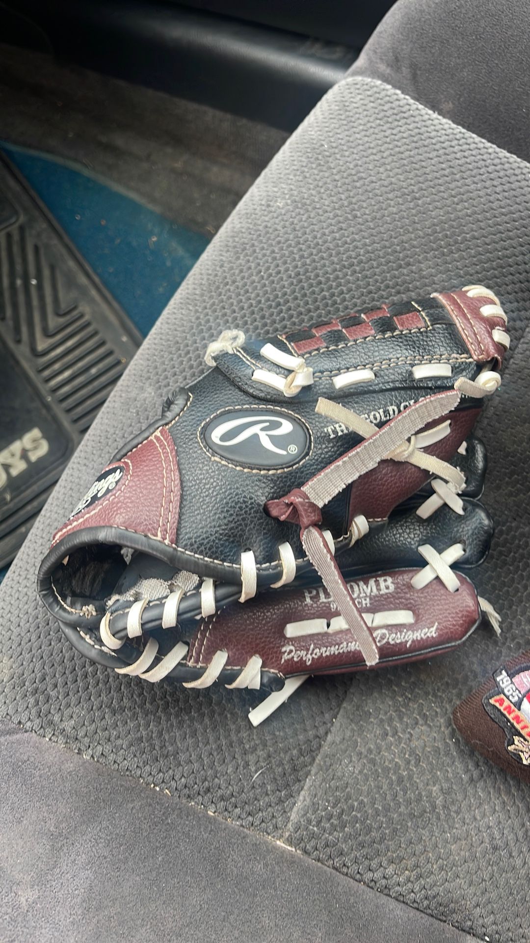 Rawlings Baseball Glove 9 Inch