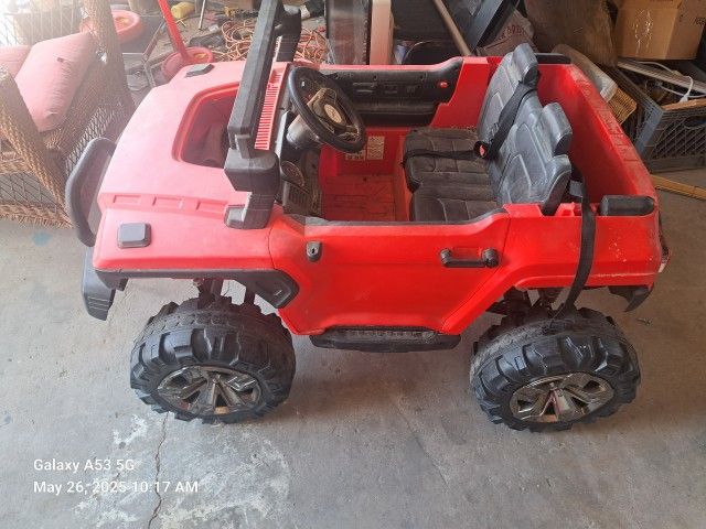 Red Jeep Powerwheel 