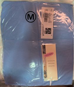 Dokotoo Blue Top Size Medium