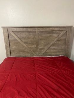 Queen headboard and Dresser