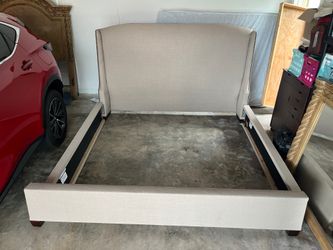 King Upholstered Bedframe